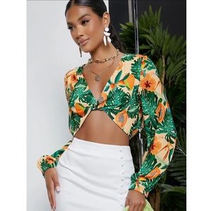 NWOT - SHEIN Tropical Print Twist-Front Crop Top – Plunge Neck, Long Sleeve